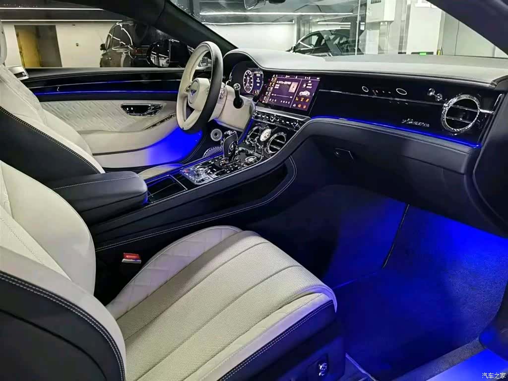 Bentley Continental GT, 2023 все фото