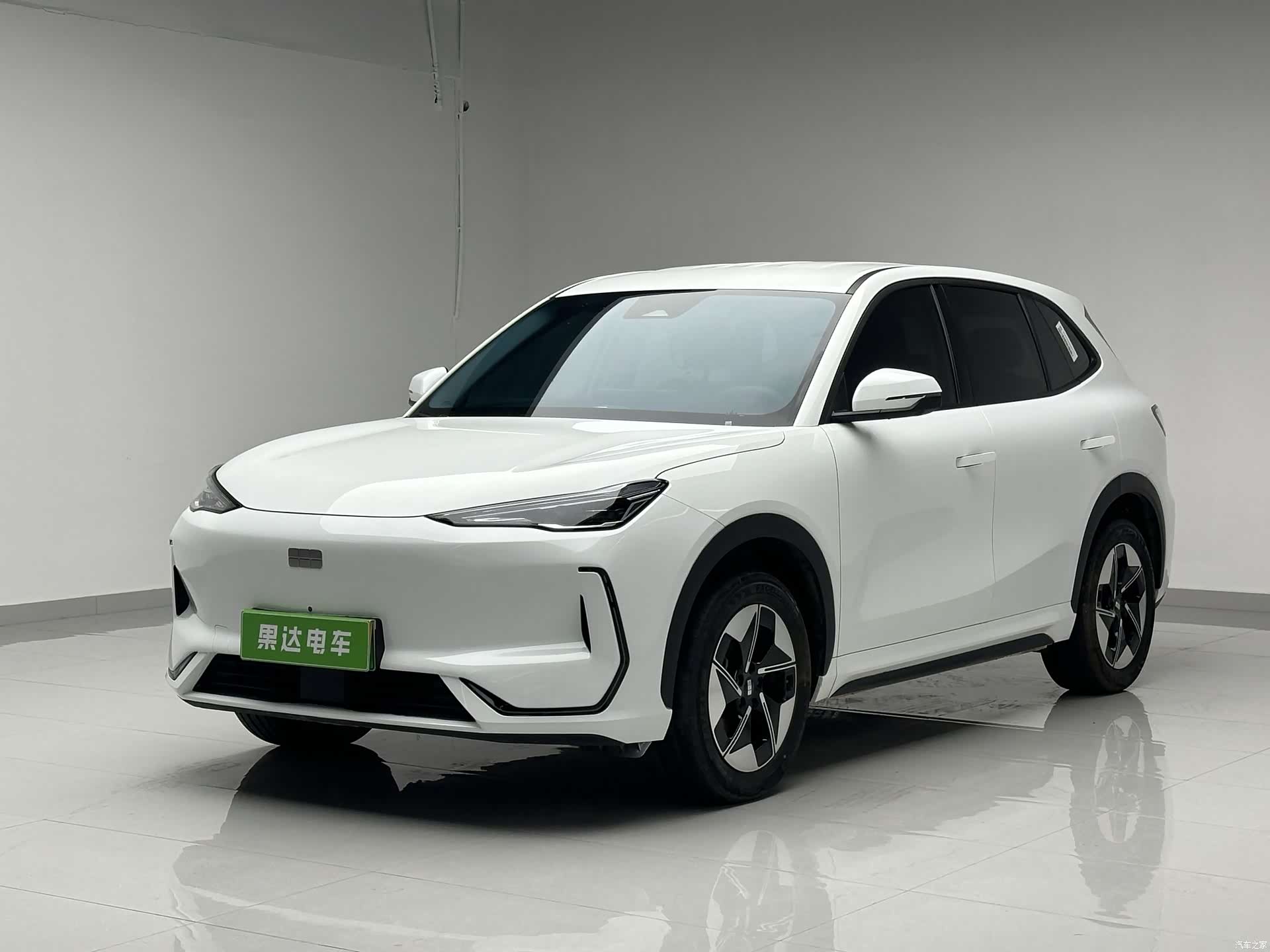Geely Galaxy E5, 2025 1