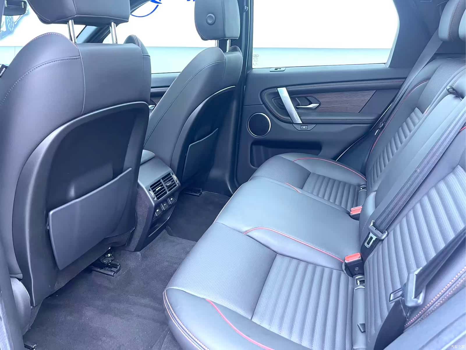 Land Rover Discovery, 2021 6