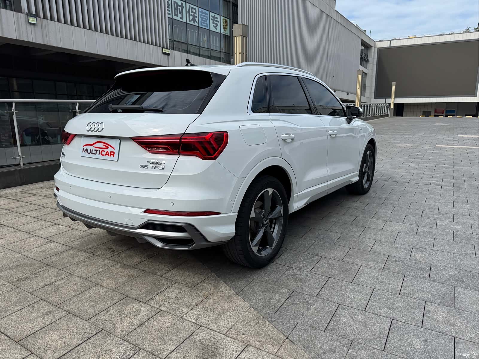 Audi Q3, 2022 9