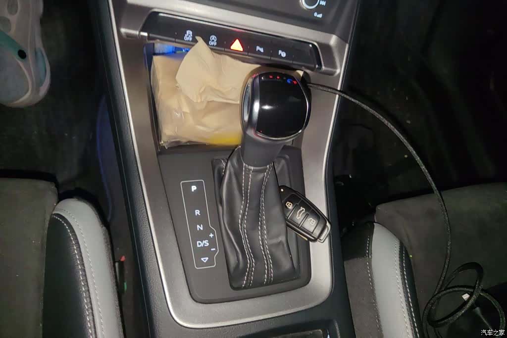 Audi Q3, 2021 16