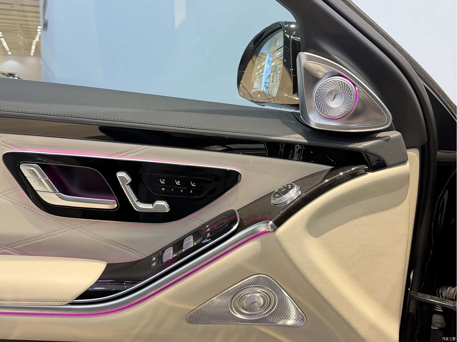 Maybach S-Class, 2023 10
