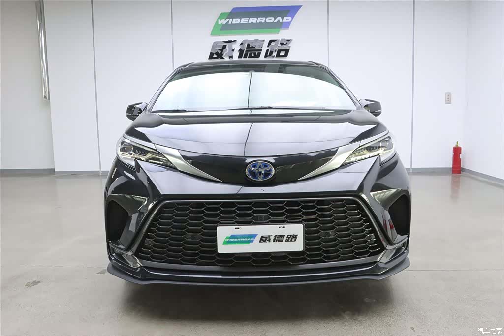 Toyota Granvia, 2023 2