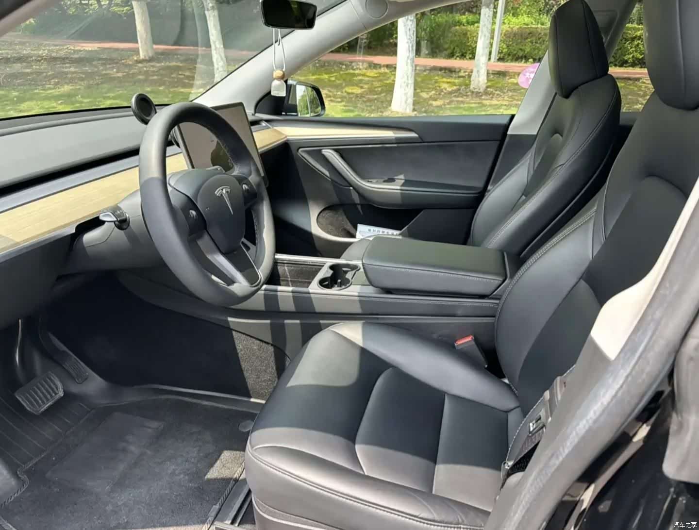 Tesla Model Y, 2022 9
