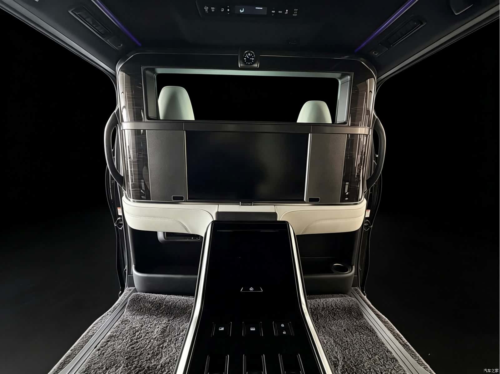 Lexus LM, 2022 все фото