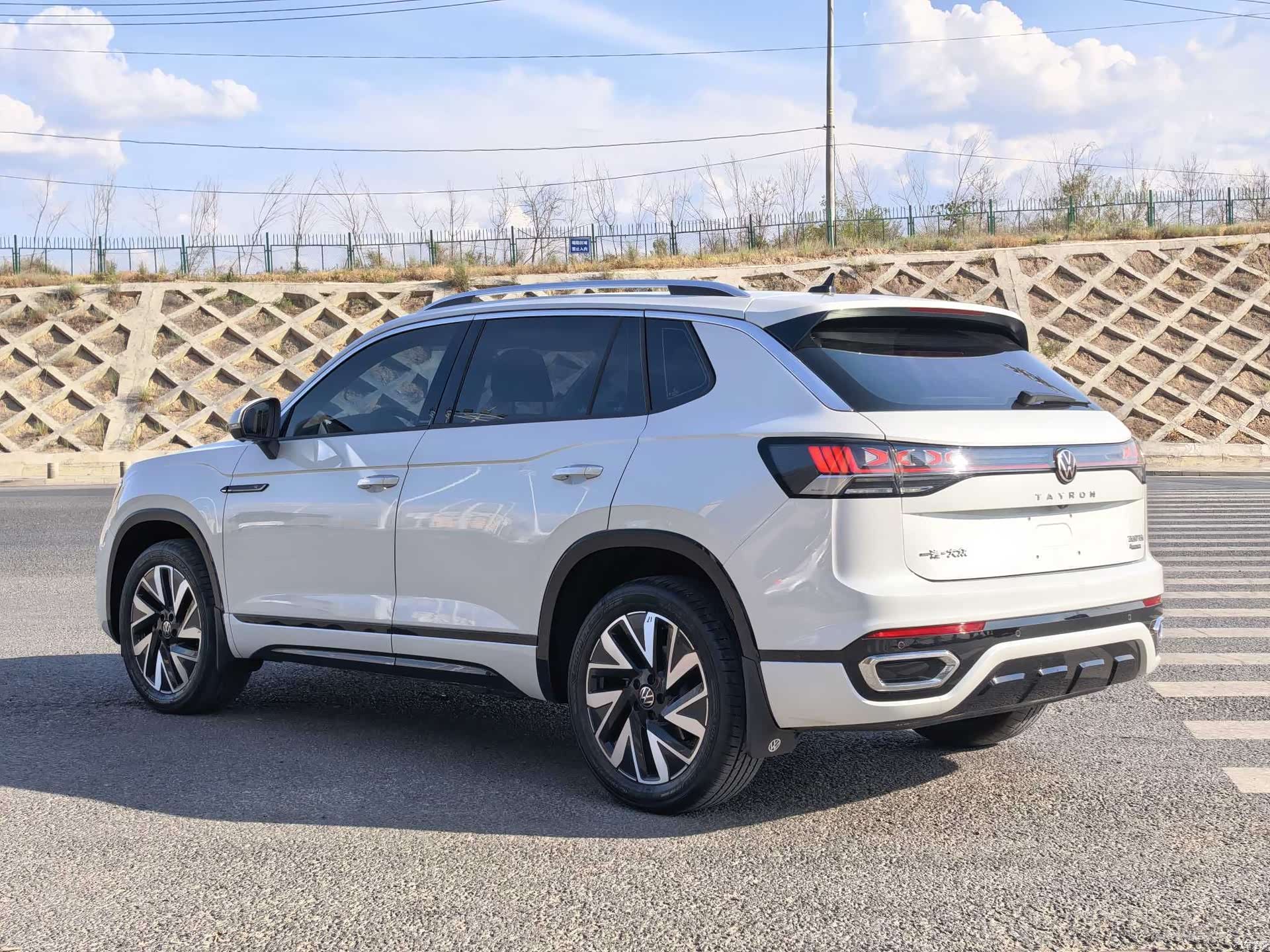 Volkswagen Tayron, 2024 4