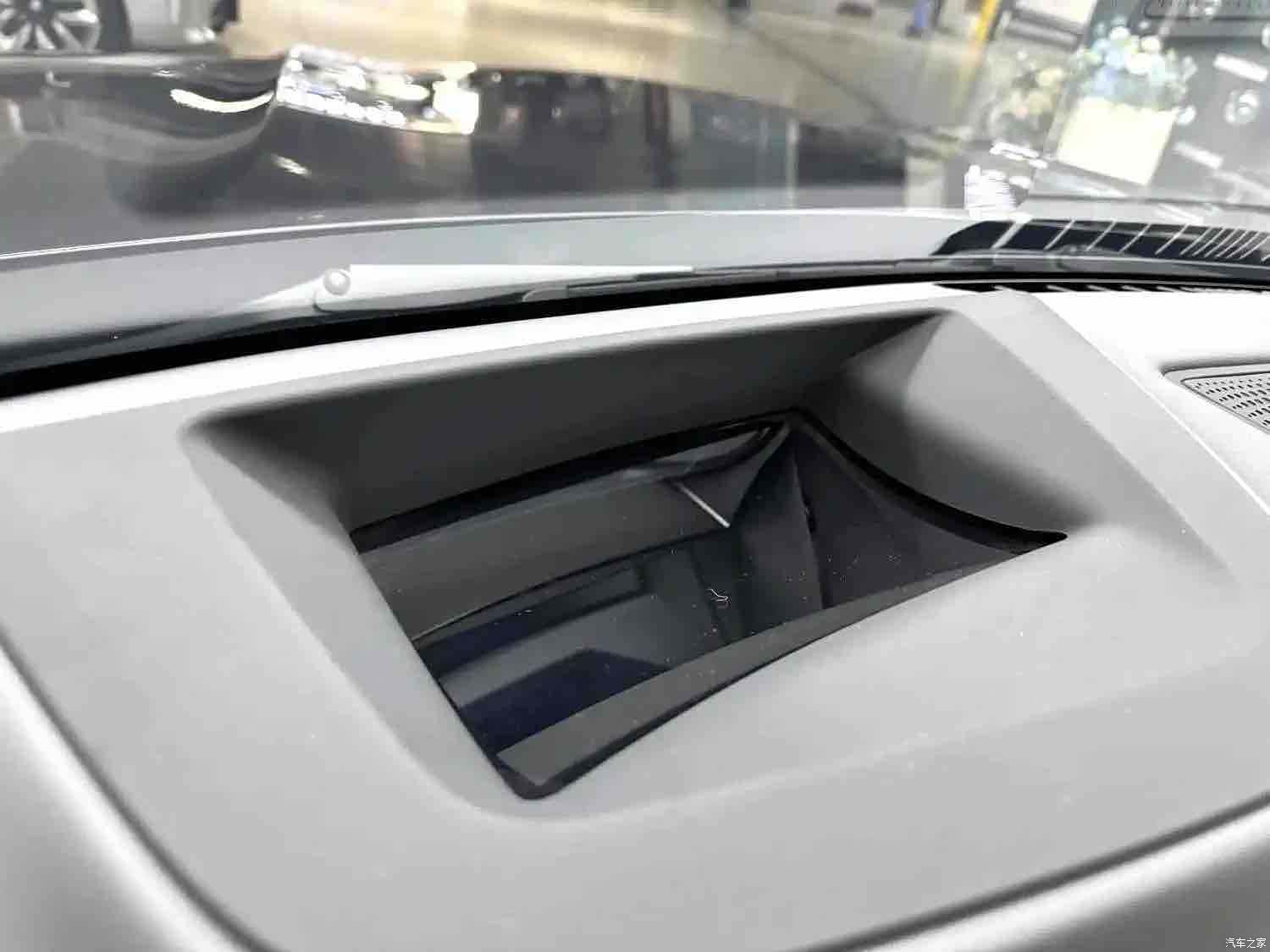 BMW X5, 2025 13
