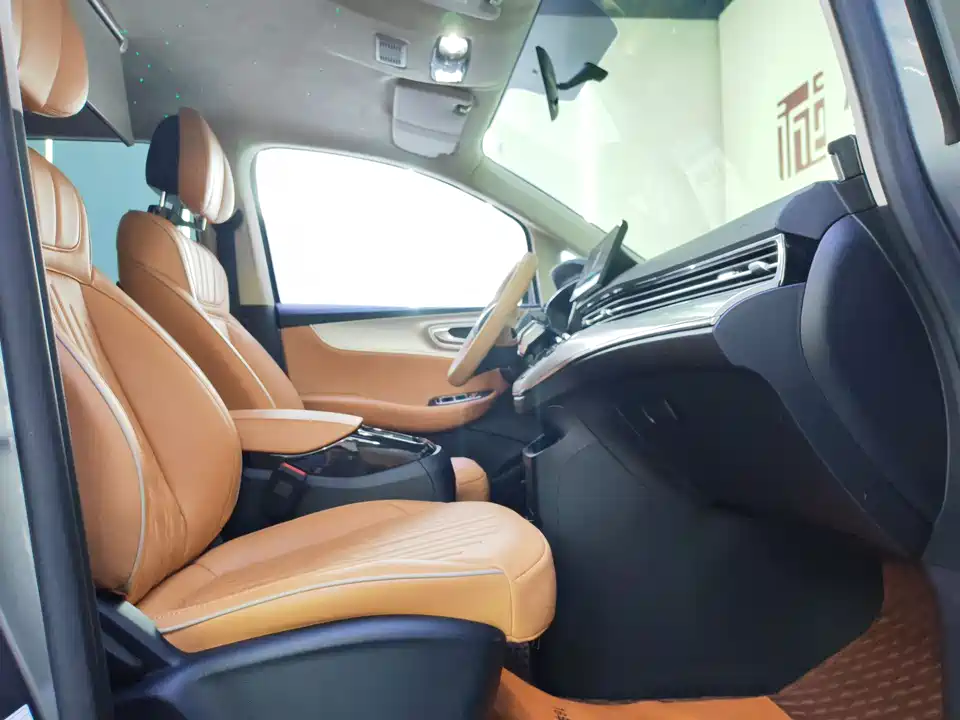 Roewe iMAX8 Roewe iMAX8