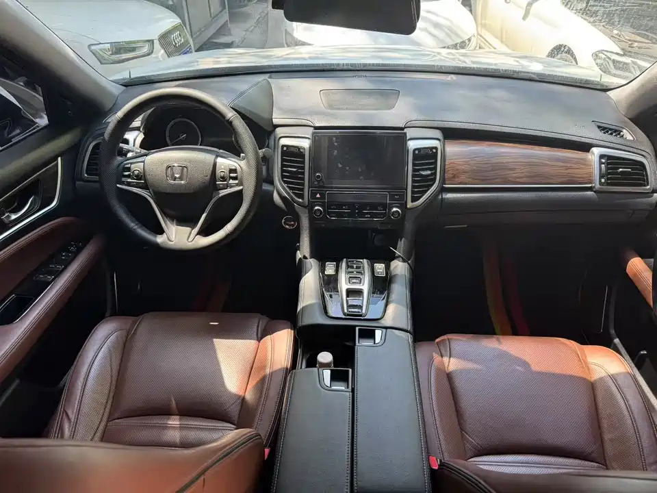 Honda UR-V Honda UR-V