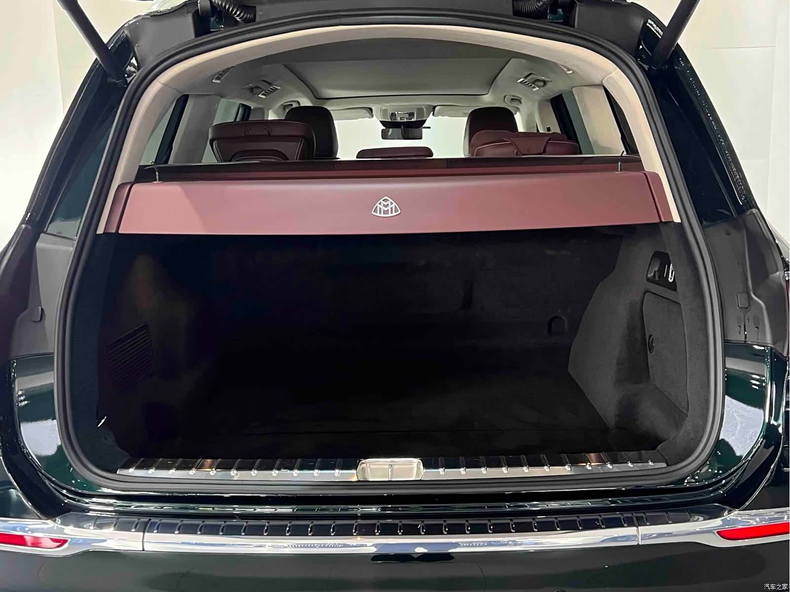 Maybach GLS, 2023 30