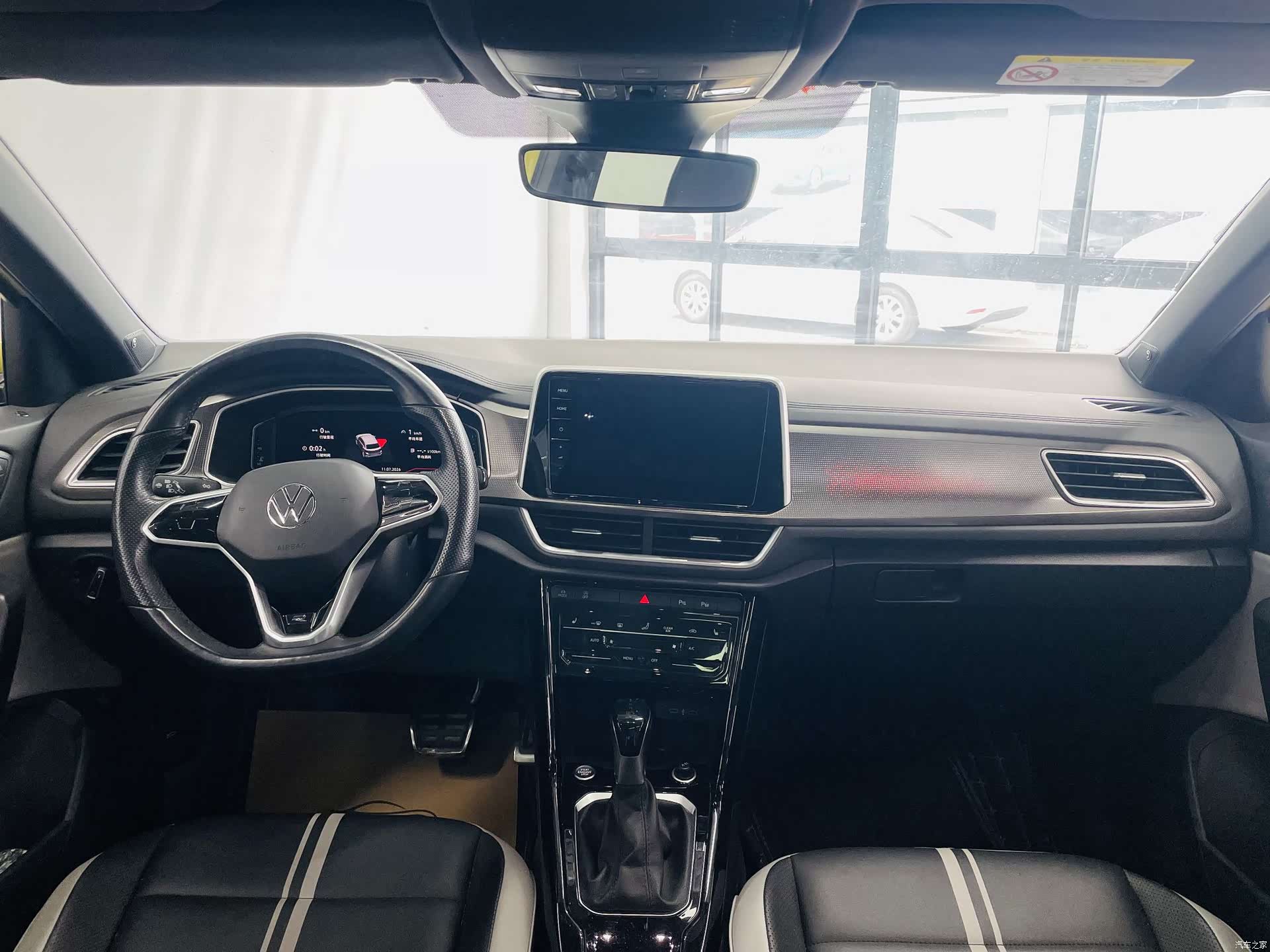 Volkswagen T-ROC, 2023 7