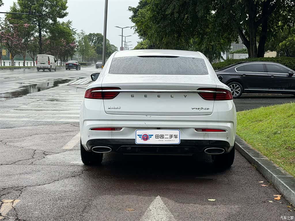 Geely Preface, 2022 все фото