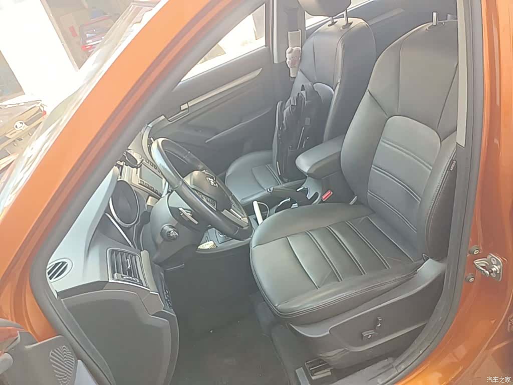 BAIC X65, 2016 15
