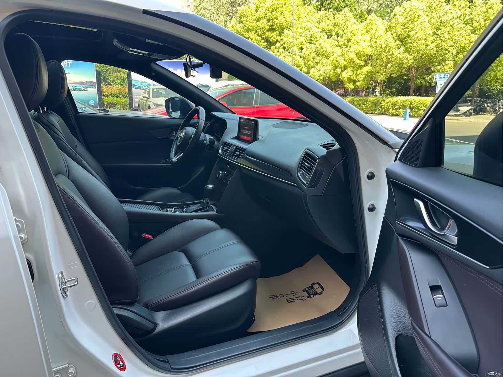 Mazda CX-4, 2019 23