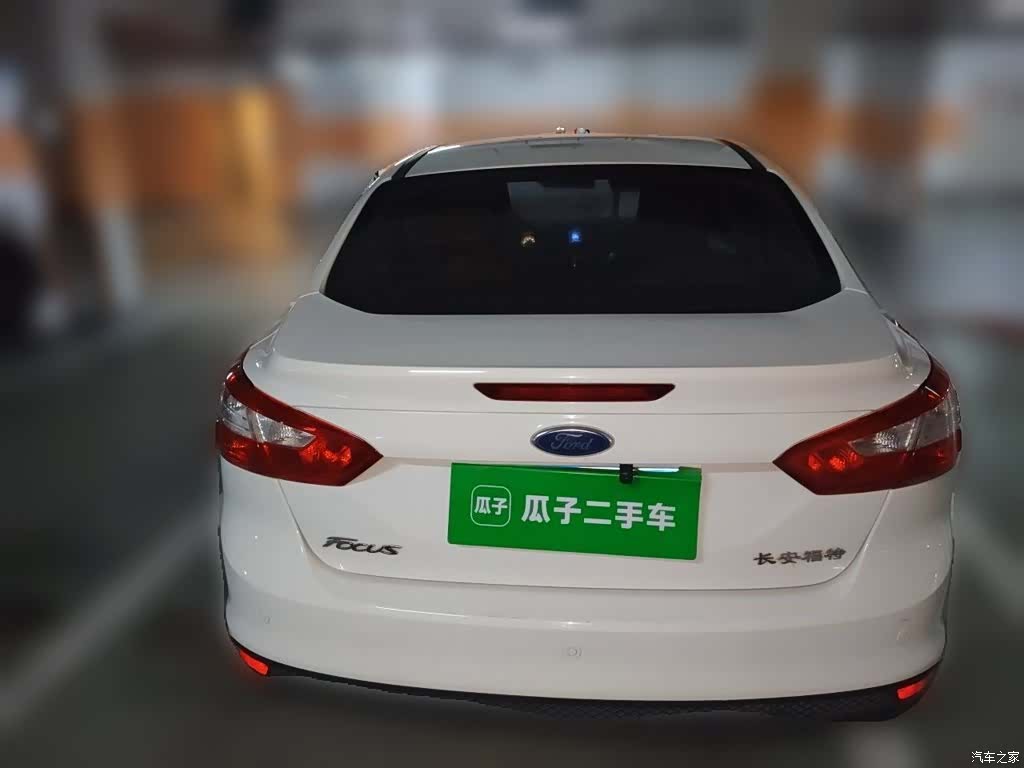 Ford Focus, 2015 4