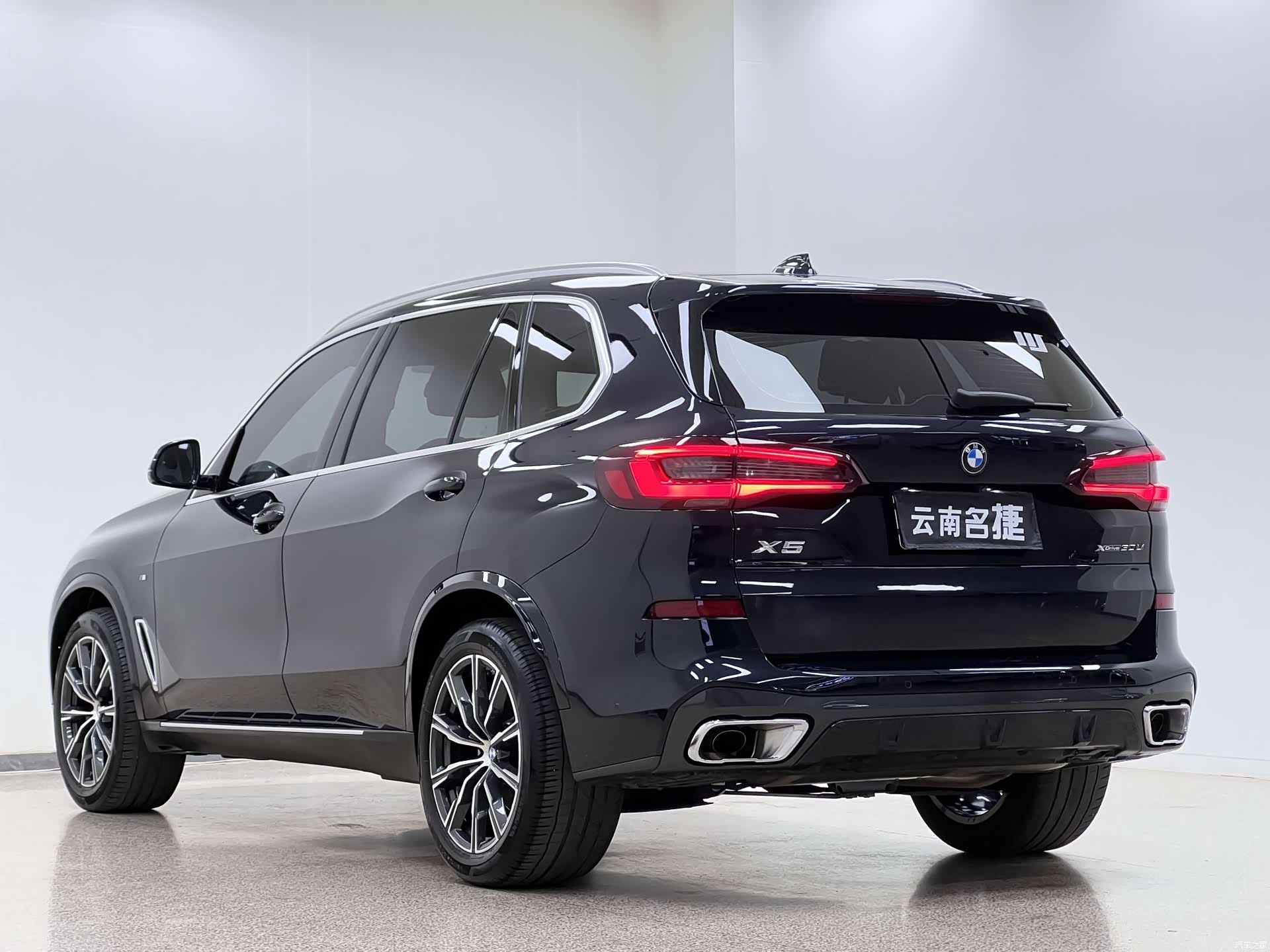 BMW X5, 2023 все фото