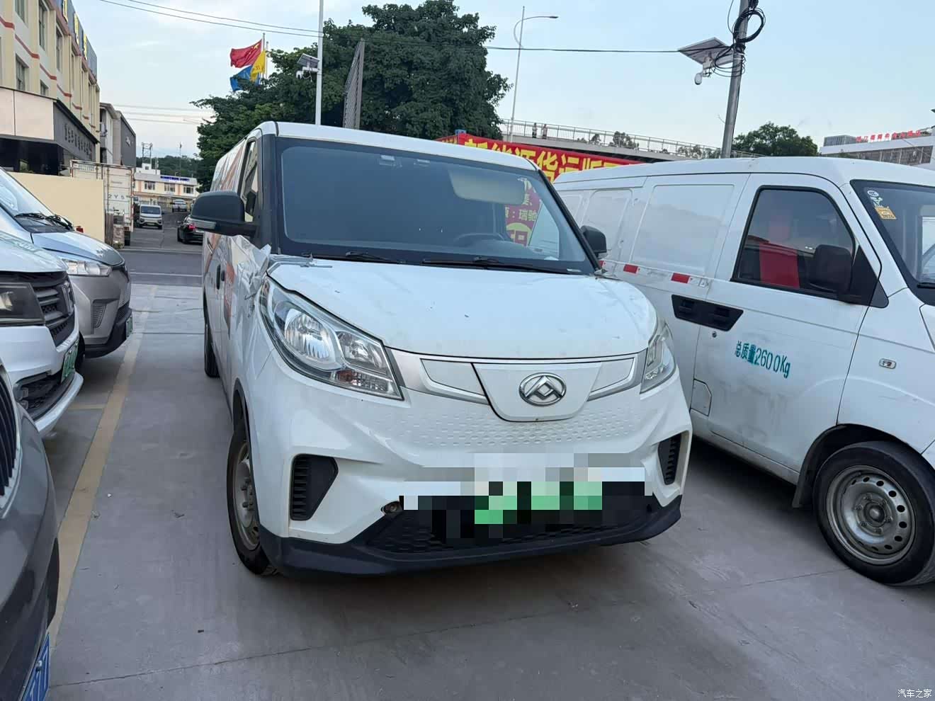 Maxus EV30, 2021 4