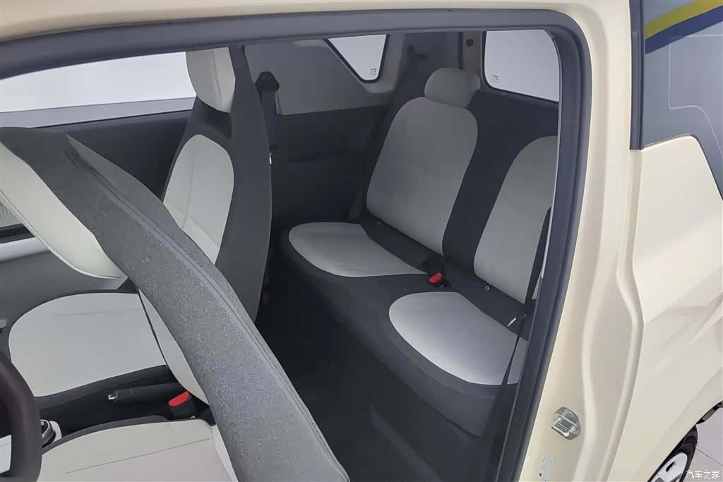 Geely Panda, 2025 11