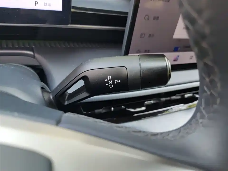 Geely Galaxy Galaxy E5