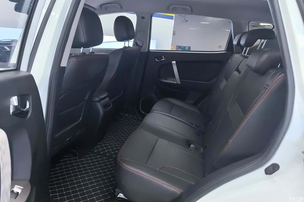 Geely GX7, 2015 11