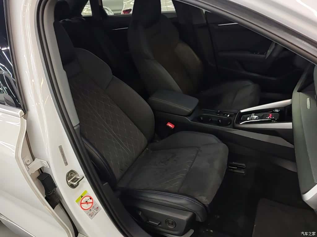 Audi A3, 2021 25