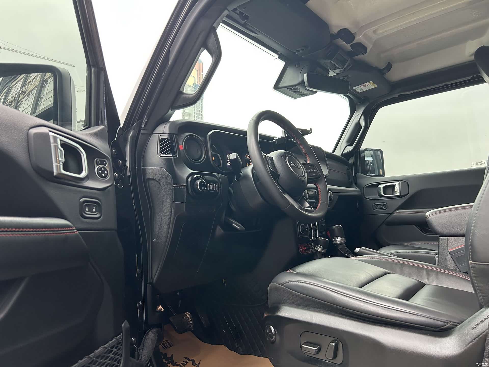Jeep Wrangler, 2024 все фото