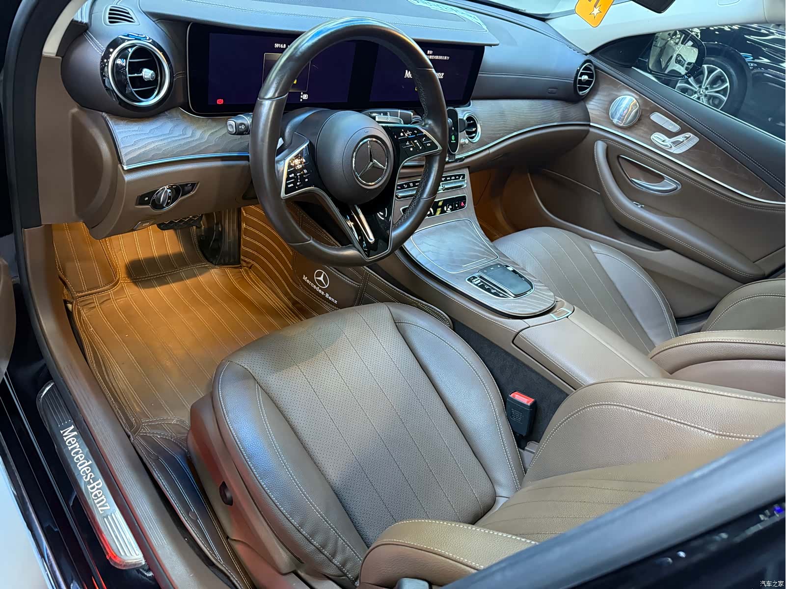 Mercedes-Benz E-Class, 2022 4
