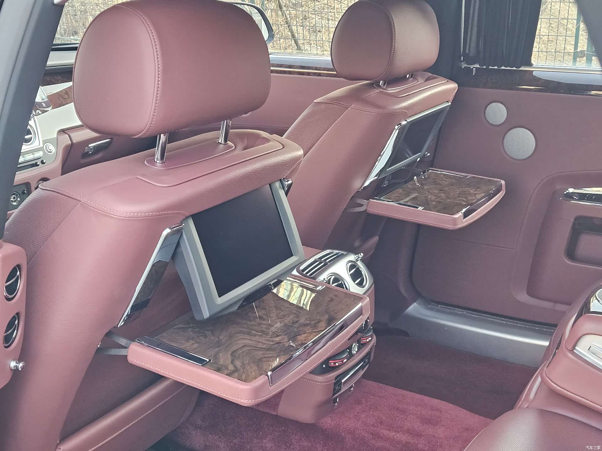 Rolls-Royce Ghost, 2014 18