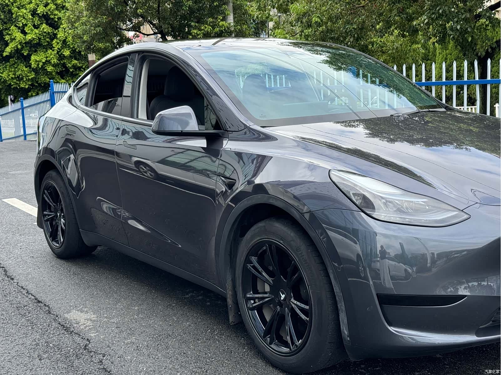 Tesla Model Y, 2022 21