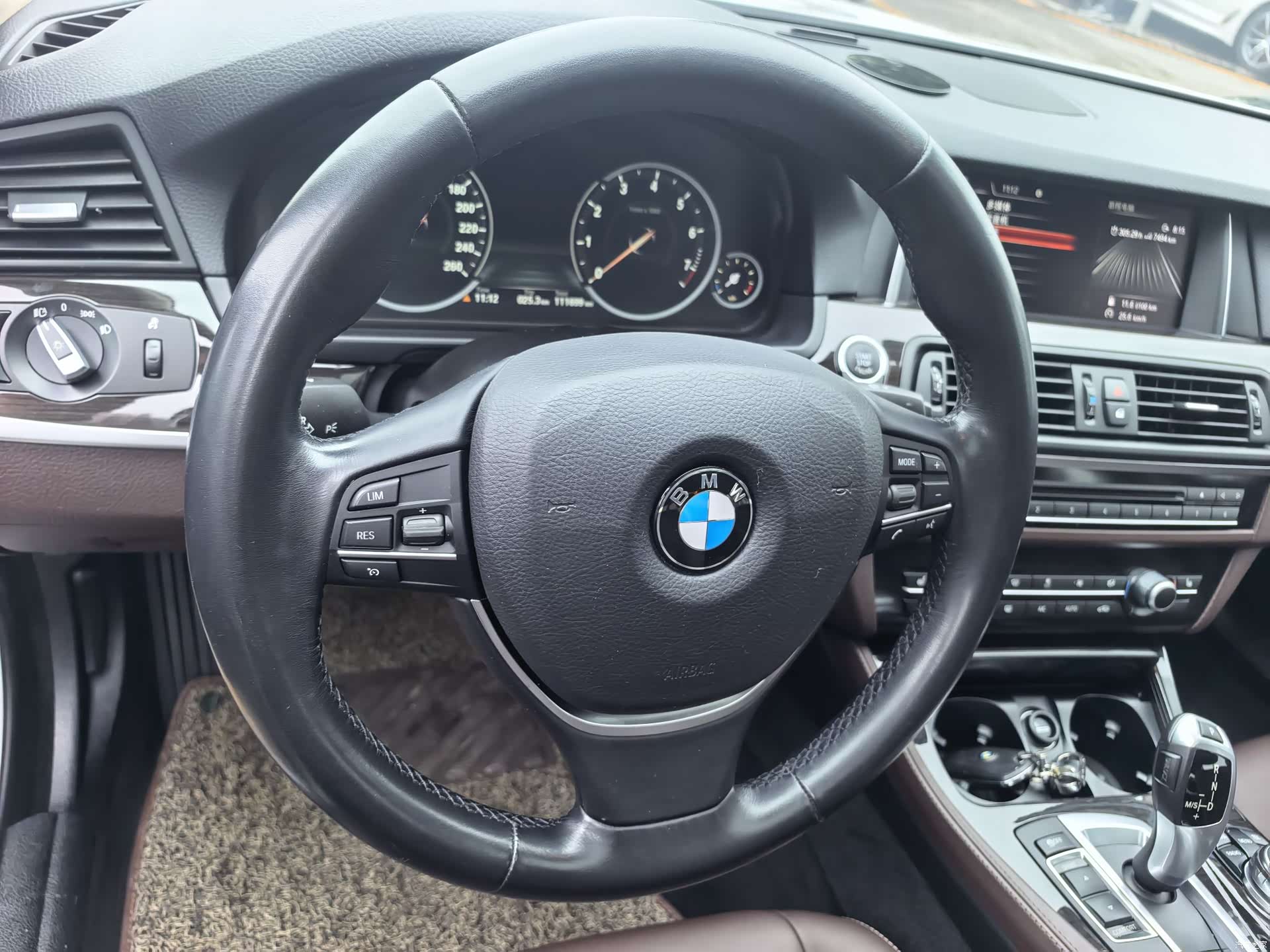 BMW 5 Series, 2016 10