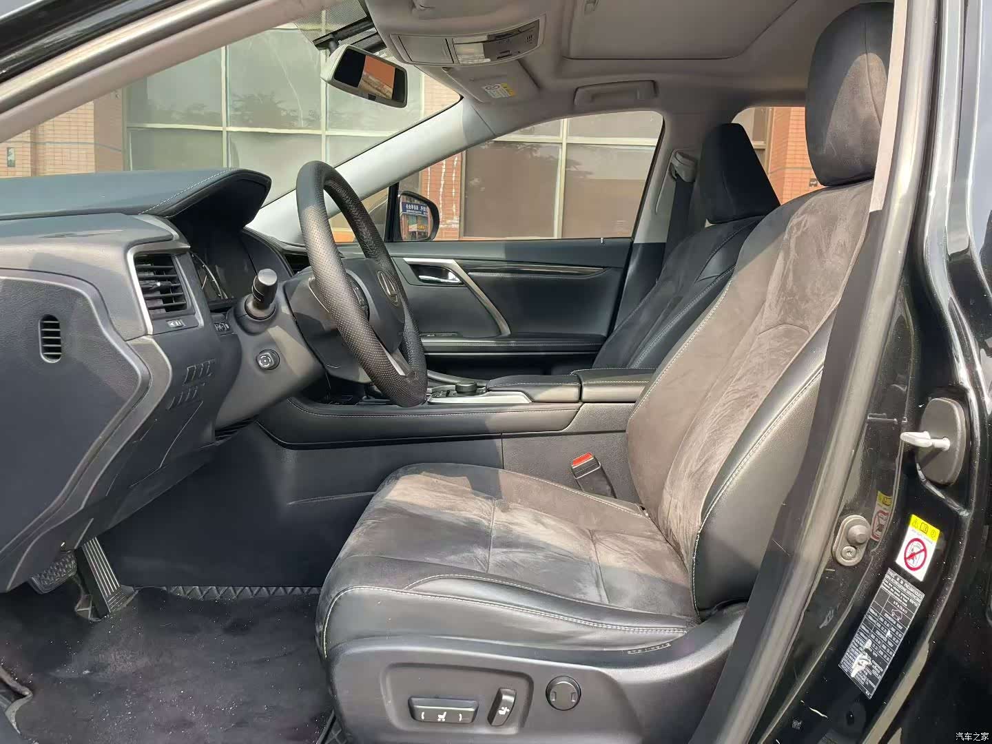 Lexus RX, 2018 3