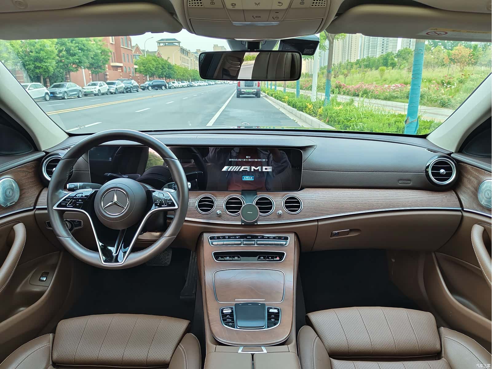 Mercedes-Benz E-Class, 2022 22