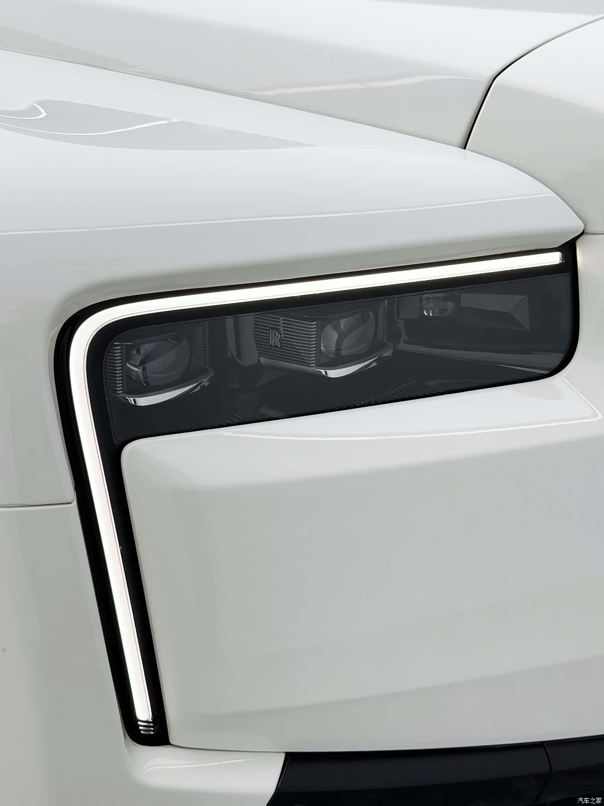 Rolls-Royce Cullinan, 2026 11