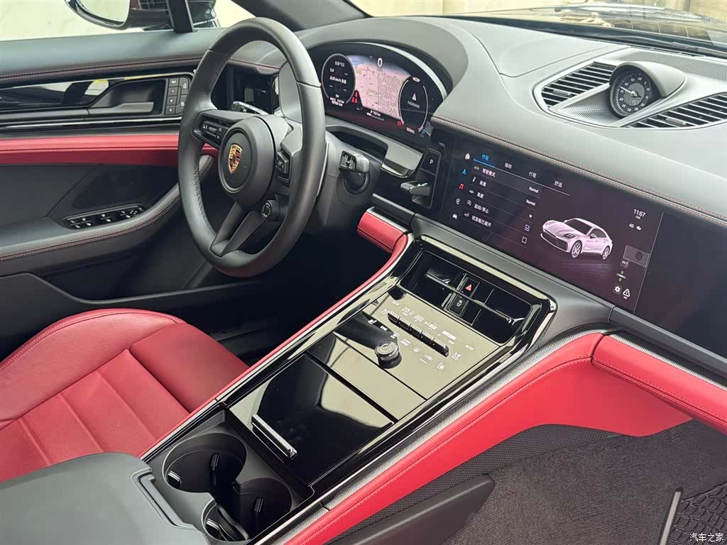Porsche Panamera, 2024 10