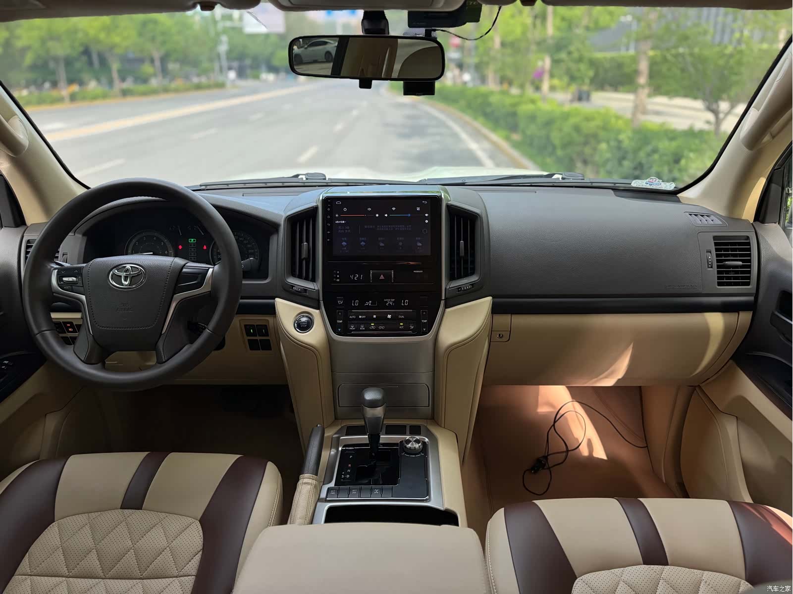 Toyota Land Cruiser, 2016 10