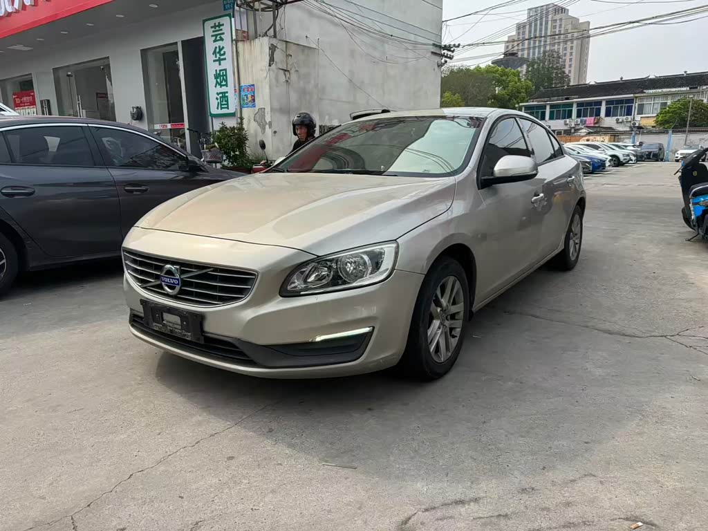 Volvo S60