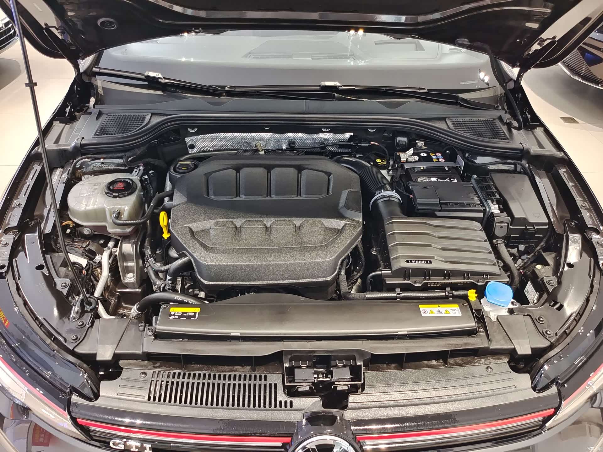 Volkswagen Golf, 2025 6