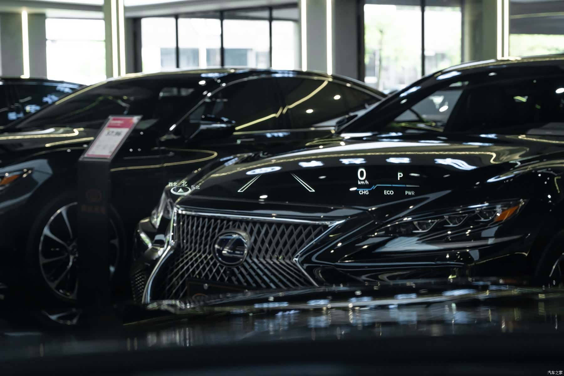 Lexus LS, 2022 23