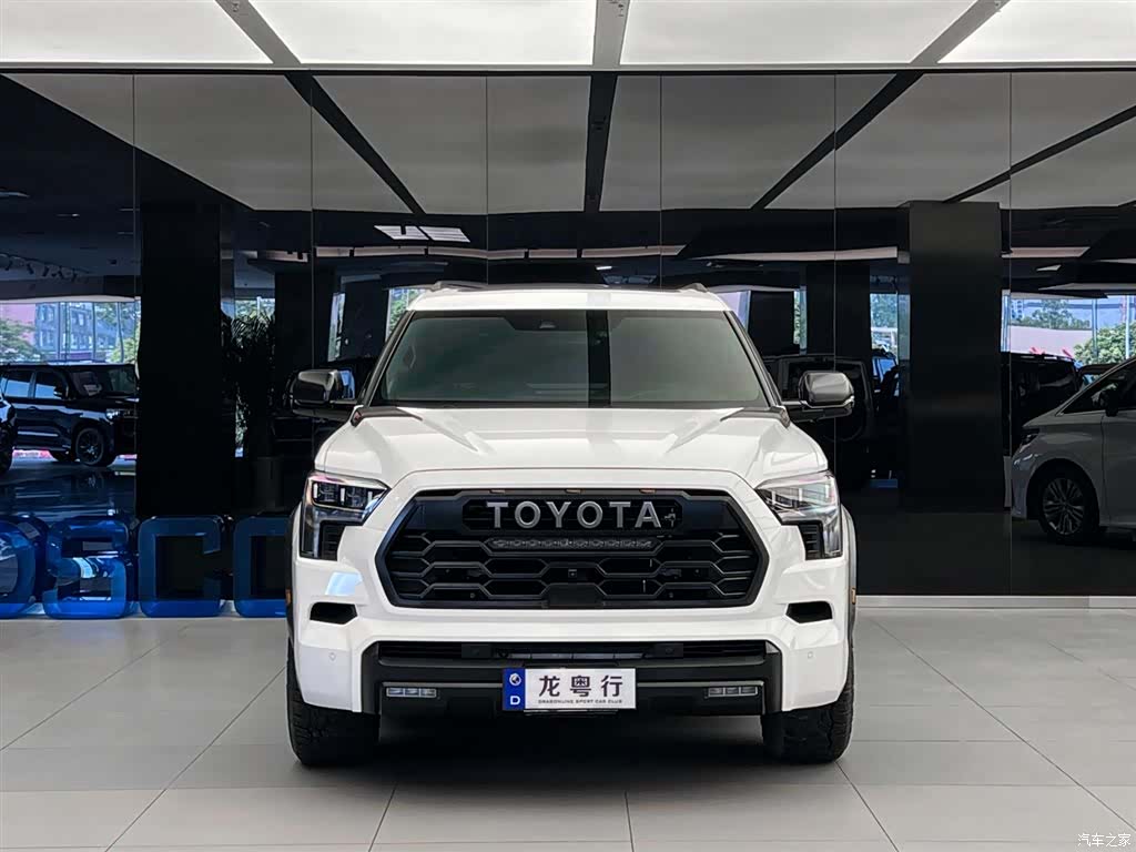 Toyota Sequoia, 2024 2