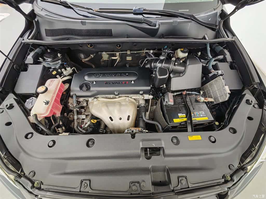 Toyota RAV4, 2012 6