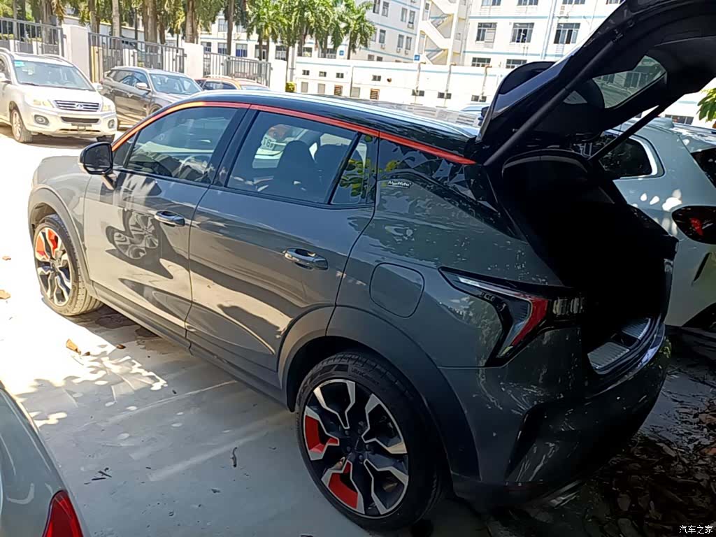 Lynk & Co 02, 2021 все фото
