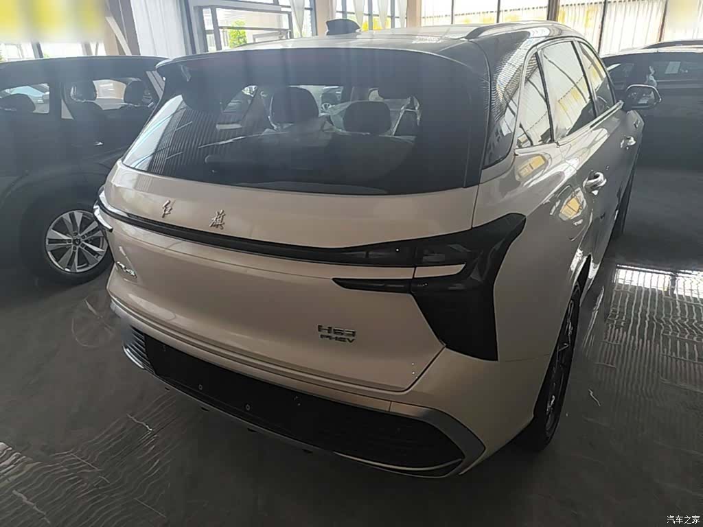 Hongqi HS3, 2026 6