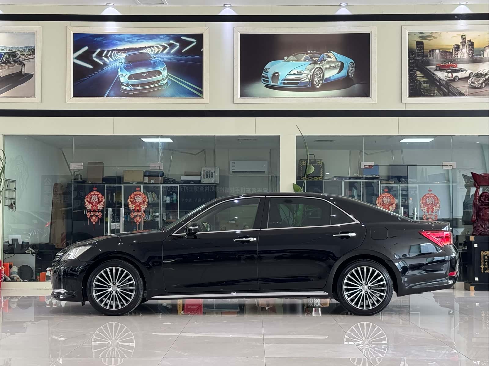 Toyota Crown, 2018 11