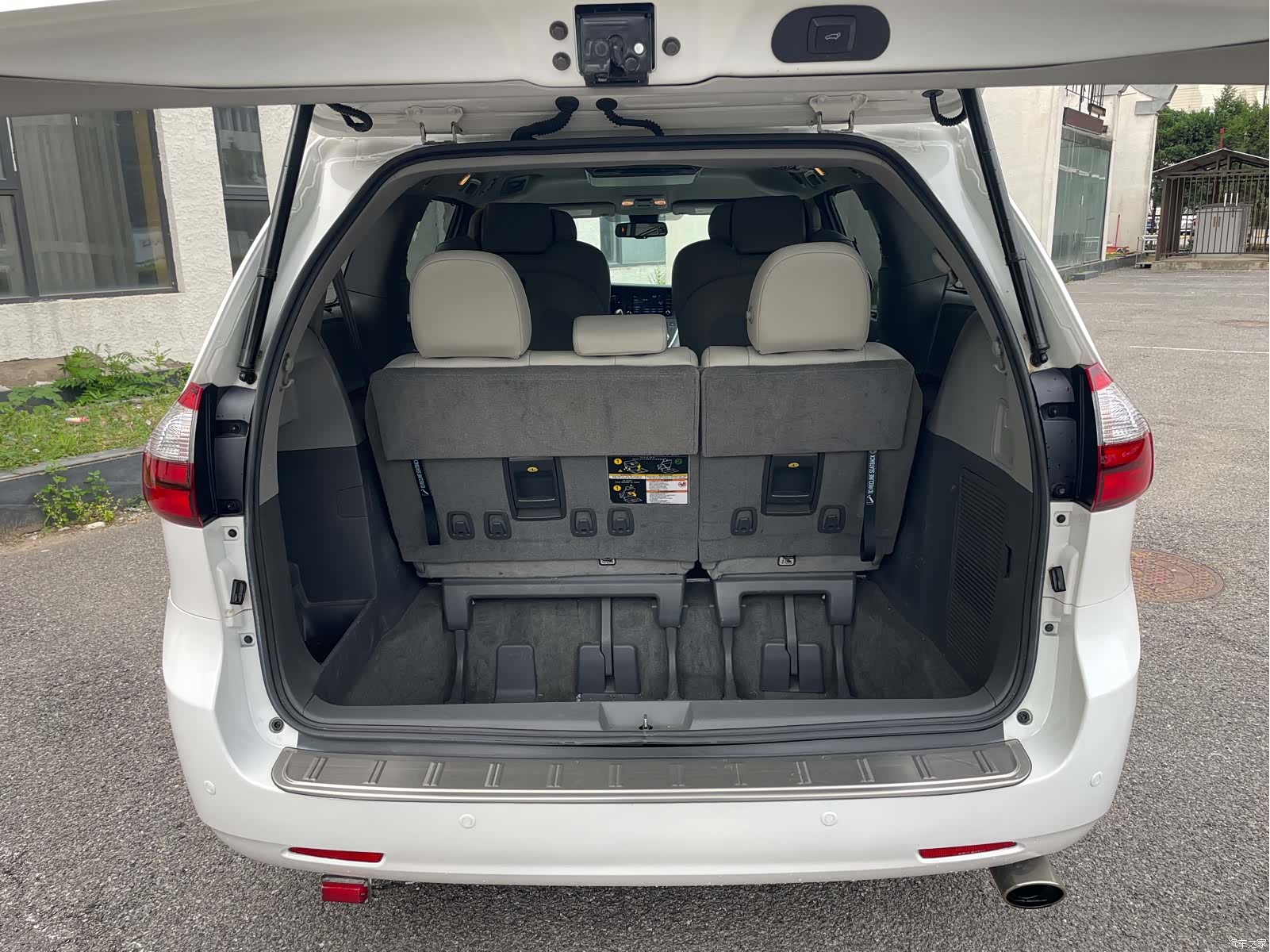 Toyota Sienna, 2019 17