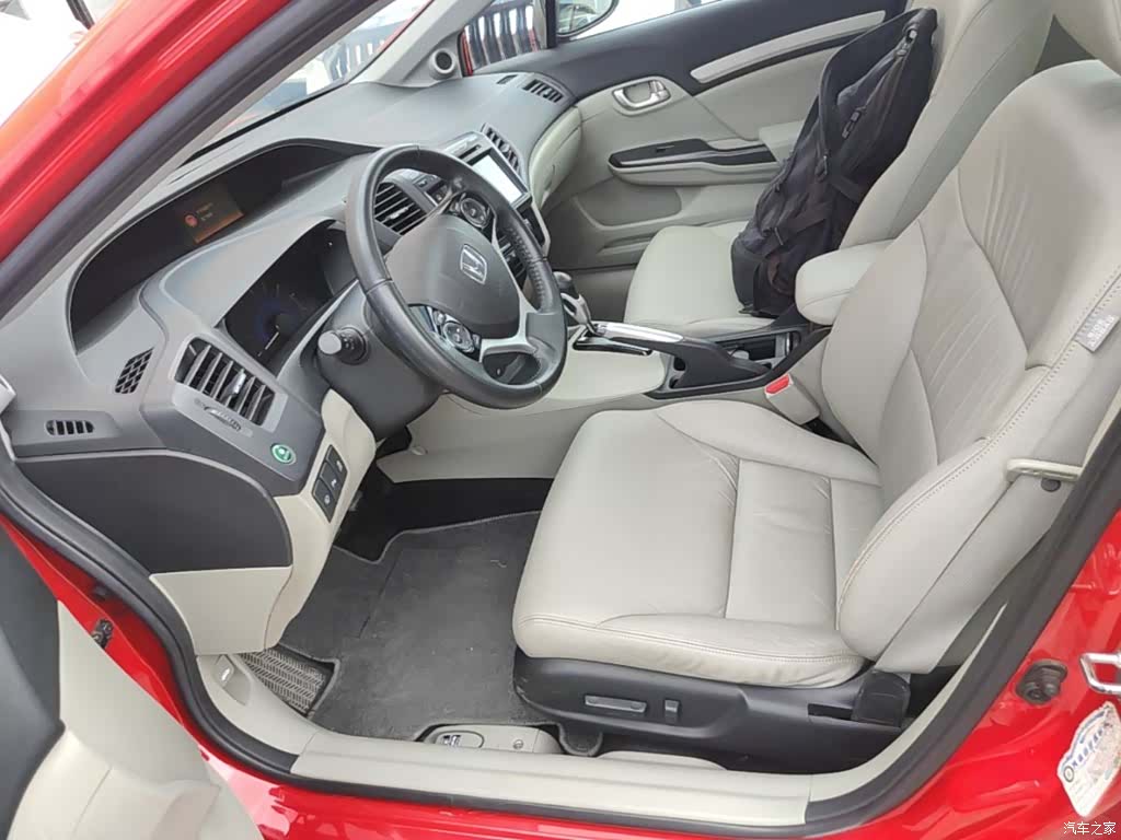 Honda Civic, 2015 11