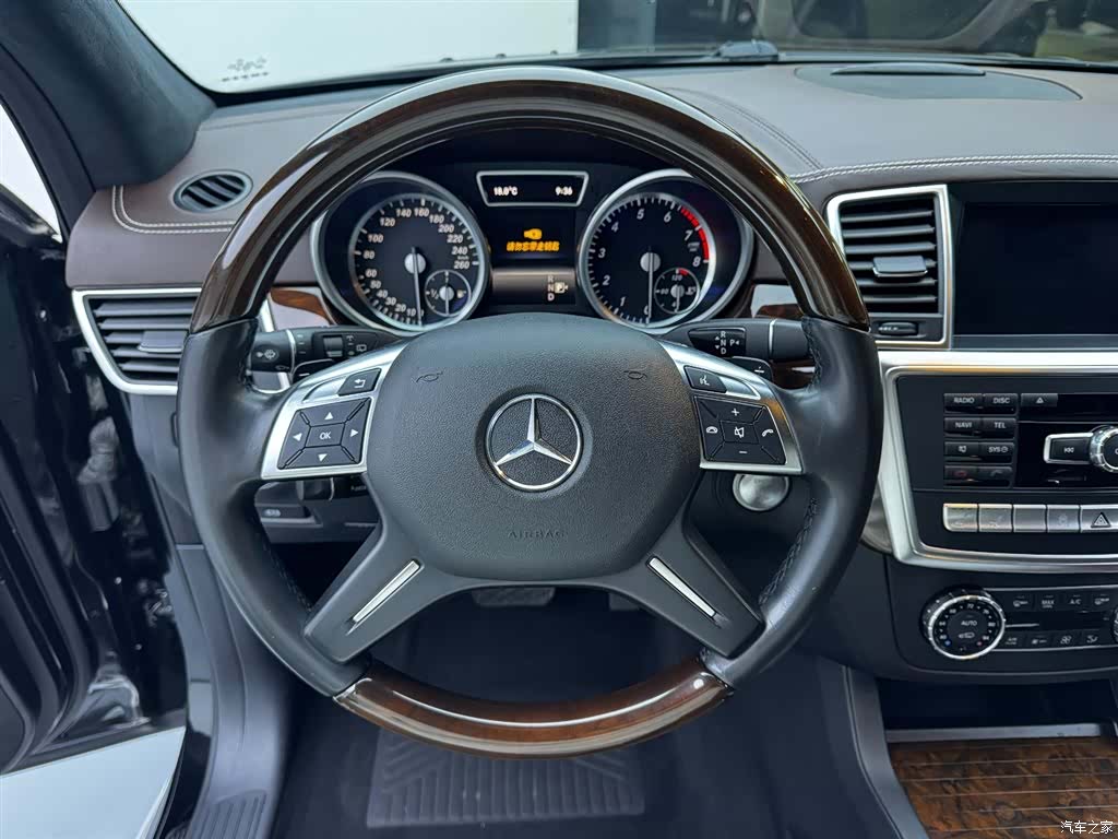 Mercedes-Benz GL-Class, 2015 13