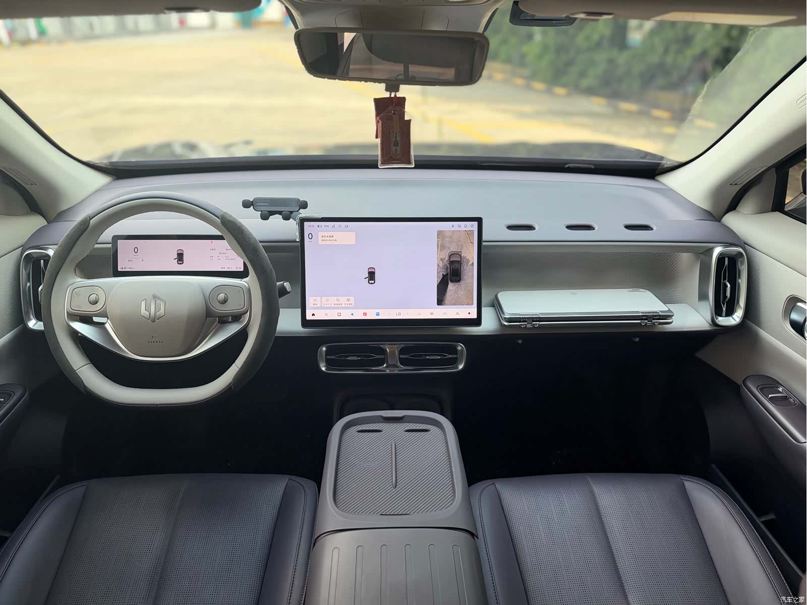 Leapmotor B10, 2025 17