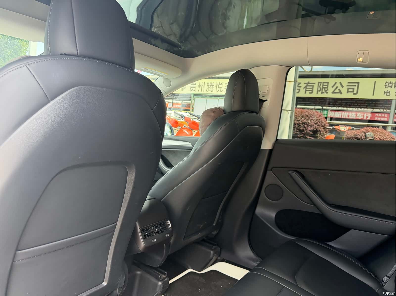 Tesla Model Y, 2021 7