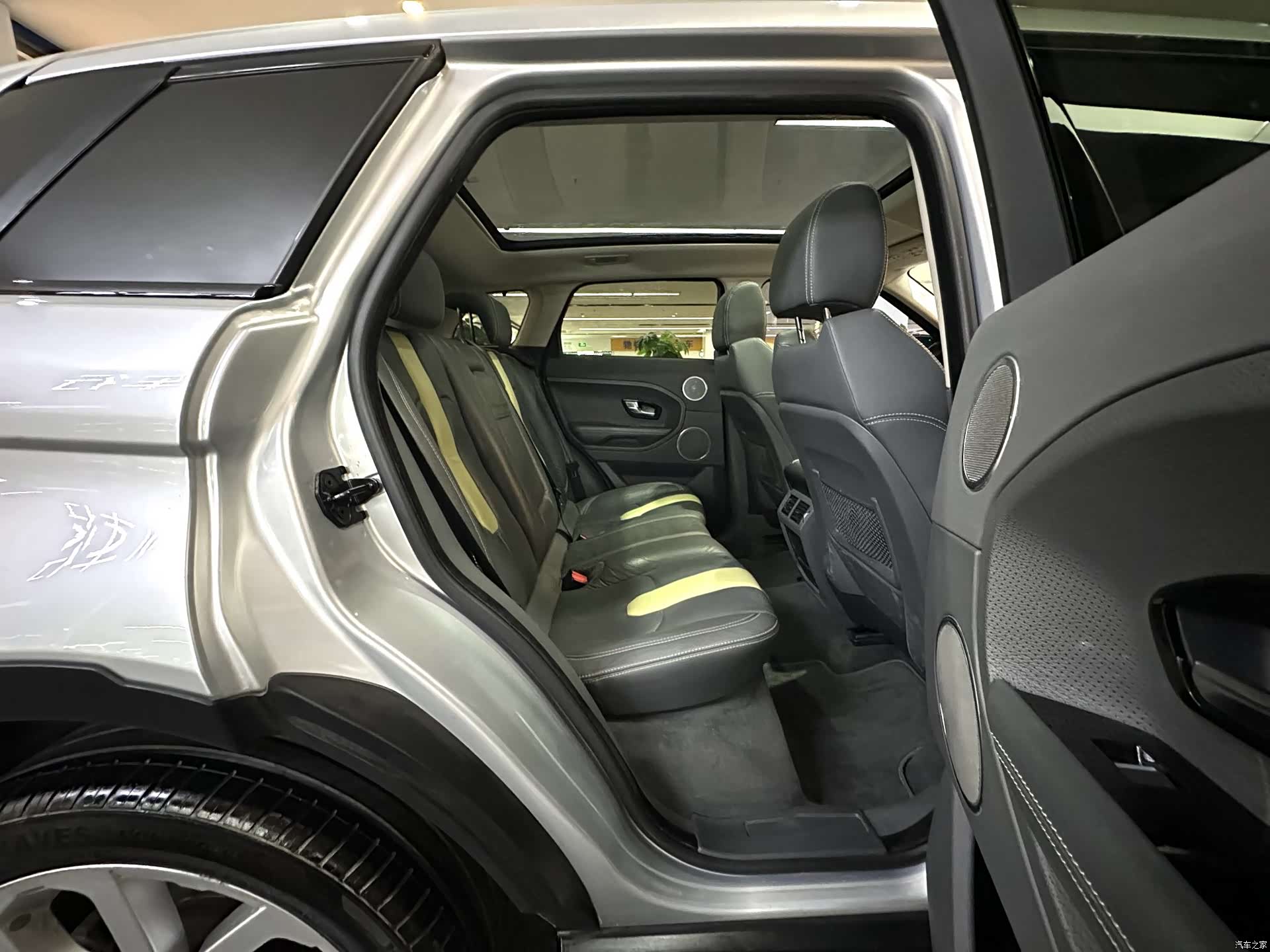 Land Rover Range Rover, 2012 24
