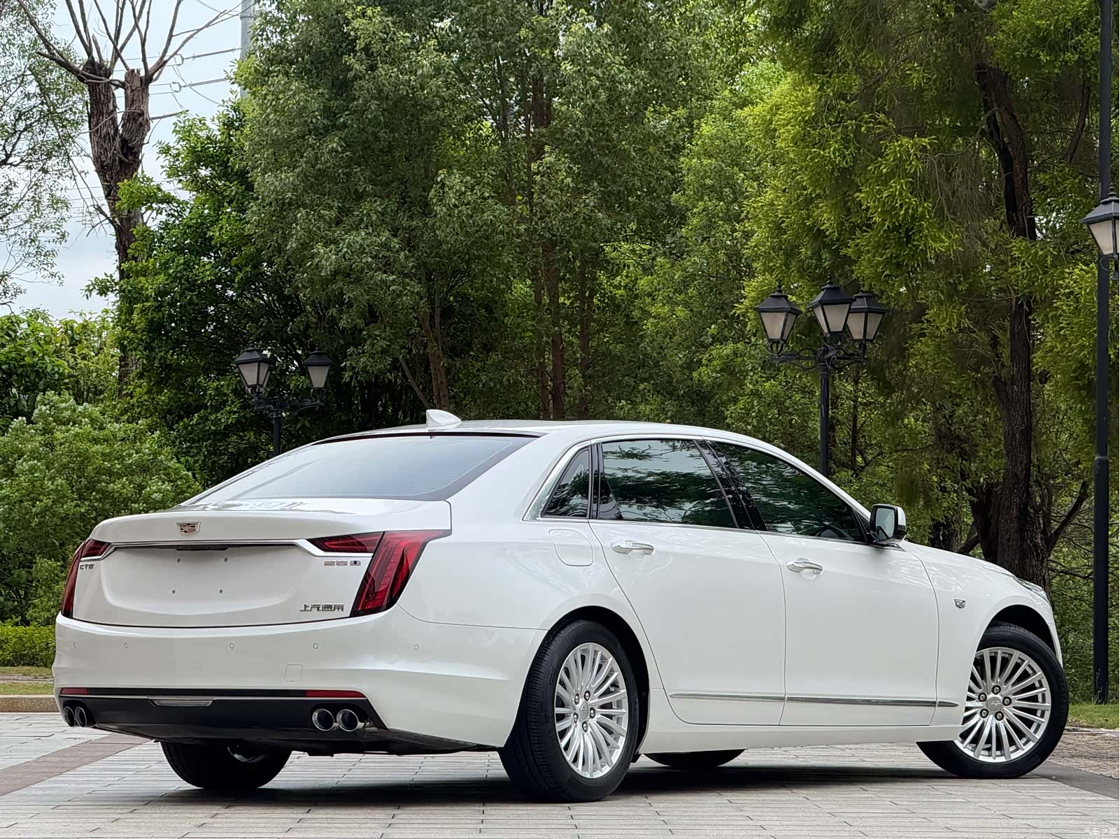 Cadillac CT6, 2023 3